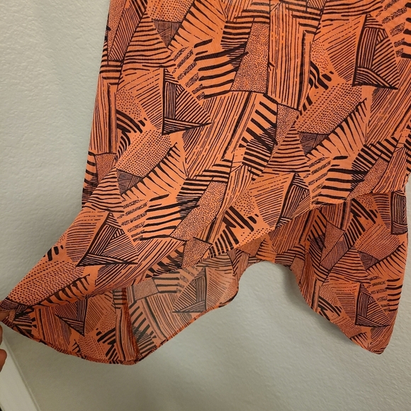 Soprano Geometric Colored Tank, Size Medium - Picture 3 of 6